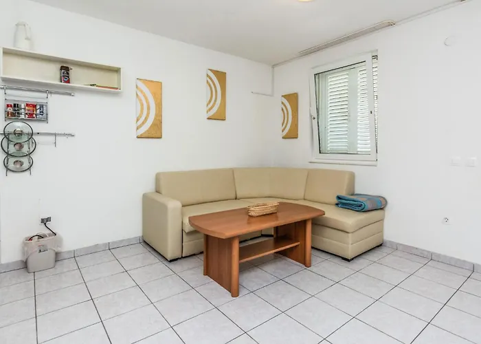 Stunning In Apartman Nin