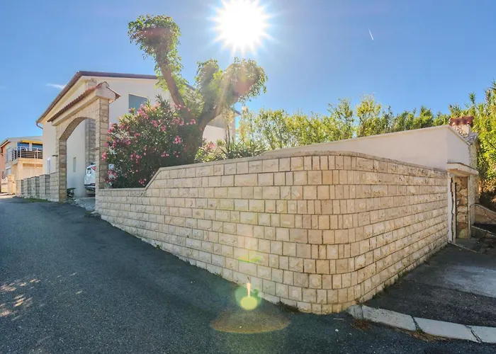 Stunning In Apartman Nin